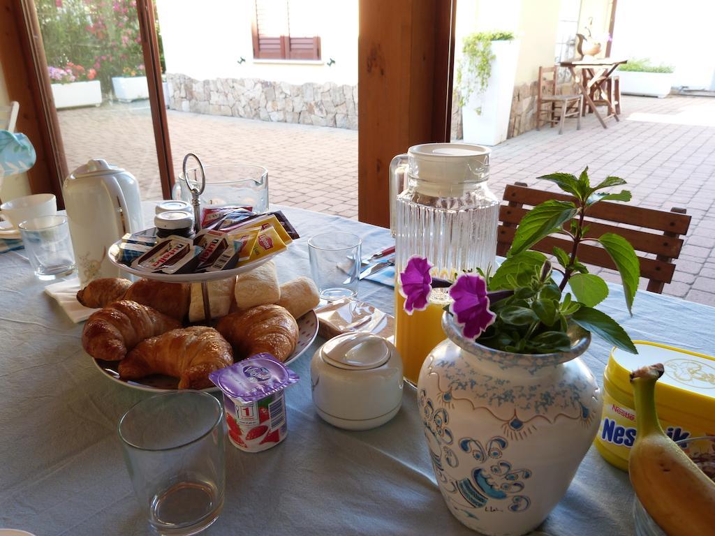巴玛苏罗住宿加早餐旅馆 夸尔图-圣埃莱娜 外观 照片